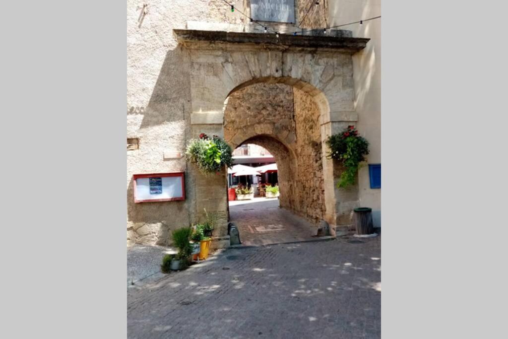 Character Filled House Overlooking The River Cesse Bize-Minervois Exteriör bild