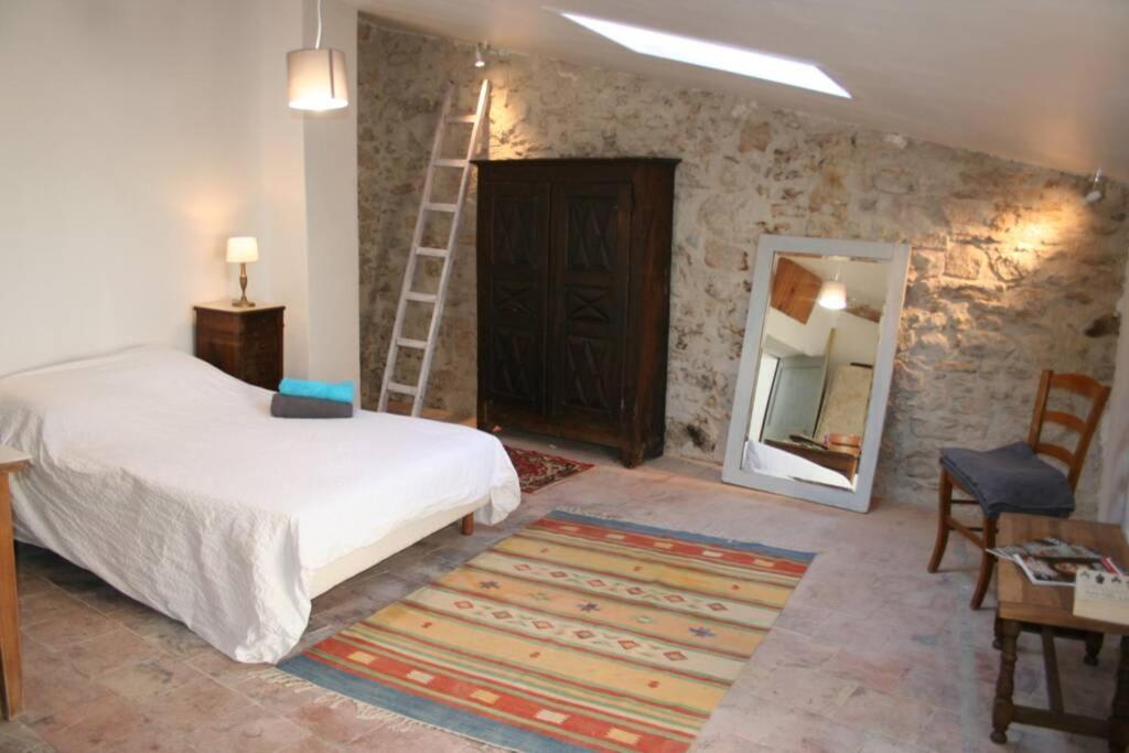 Character Filled House Overlooking The River Cesse Bize-Minervois Exteriör bild